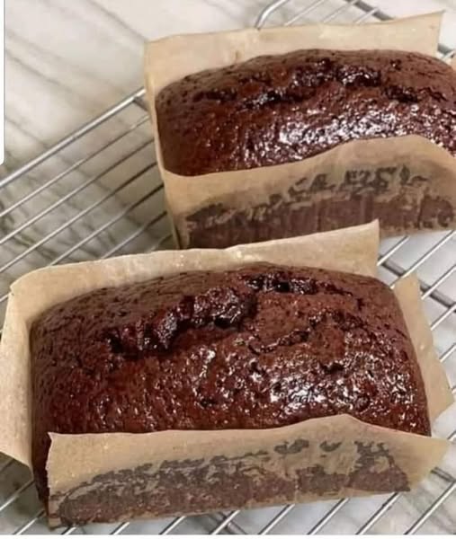 Here’s a simple and delicious recipe for a chocolate loaf cake