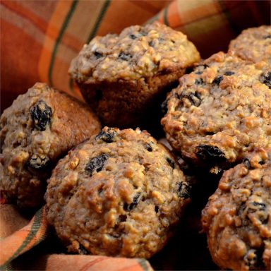 These Caramelized Oatmeal Raisin Muffins Will Make You Bake Sale Famous