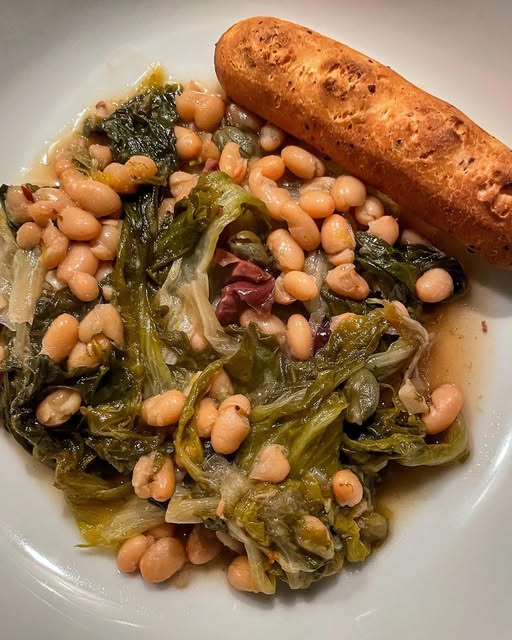 Neapolitan Escarole with White Beans